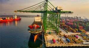 TradeVille: Aquila - expansiune şi provocări financiare